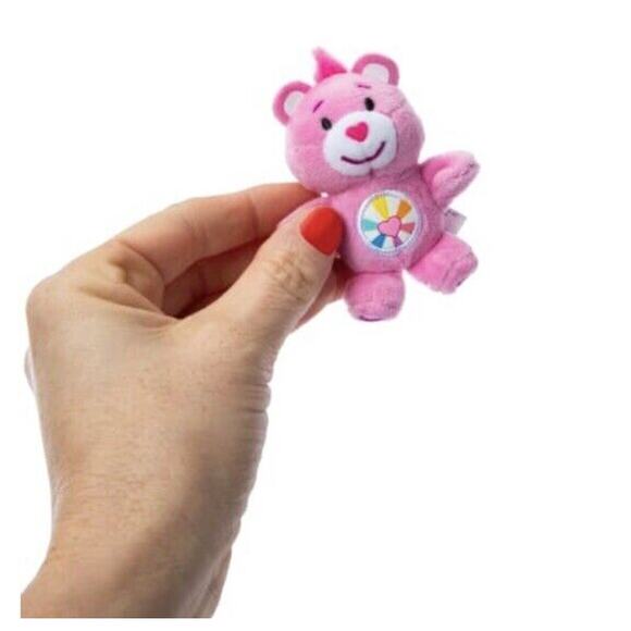 🔥World's Smallest Care Bears Series 4 -HOPEFUL HEART BEAR Micro Plush BNWT🔥 - Picture 4 of 4